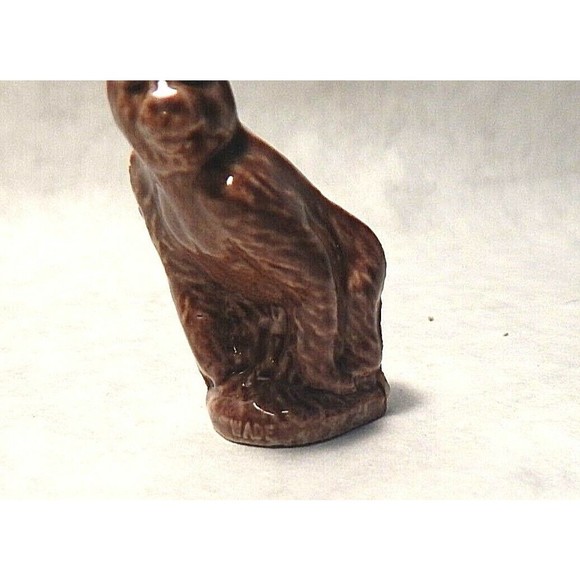 Wade Whimsies Gorilla Red Rose Tea Figurine - Picture 5 of 6